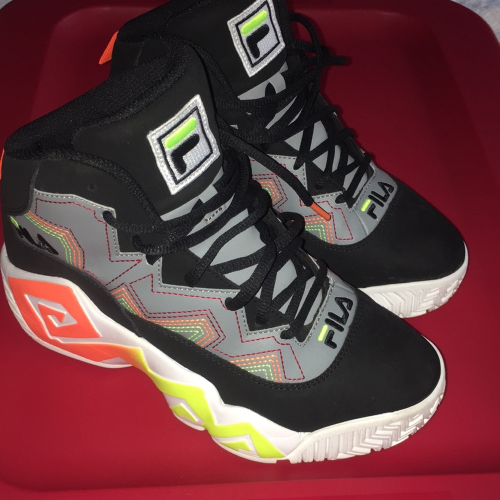 Fila Mb stitch very good condition.